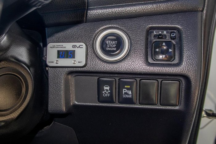 2017 Mitsubishi Pajero GLS