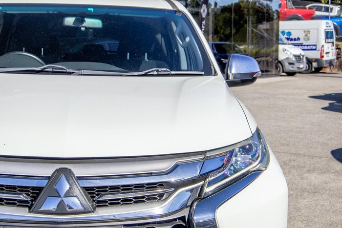 2017 Mitsubishi Pajero GLS