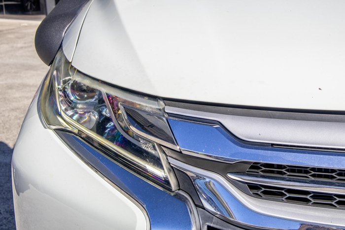 2017 Mitsubishi Pajero GLS
