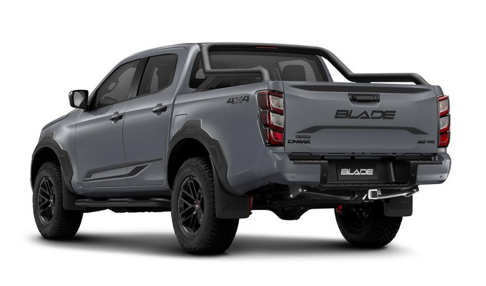 2025 Isuzu D-MAX BLADE