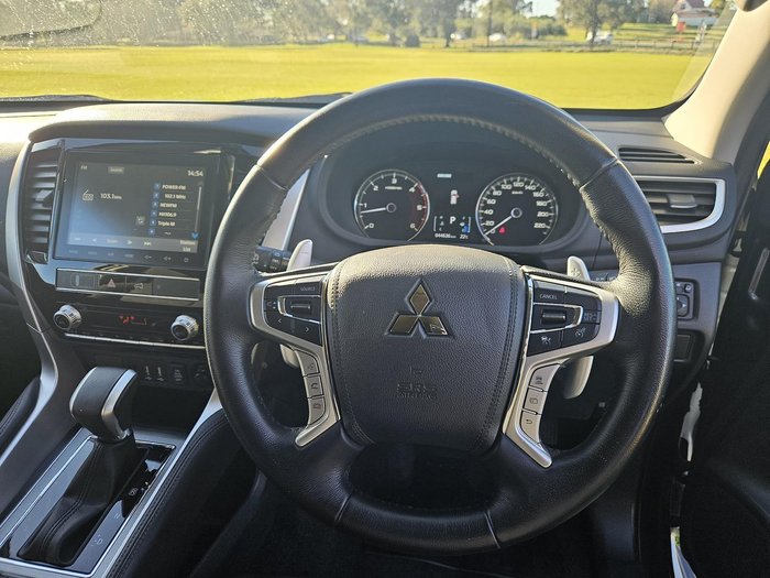 2023 Mitsubishi Pajero Sport GLS