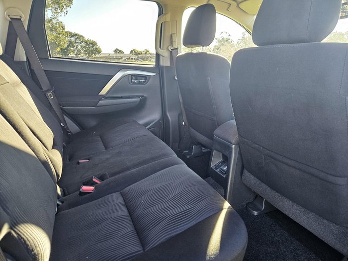 2023 Mitsubishi Pajero Sport GLS