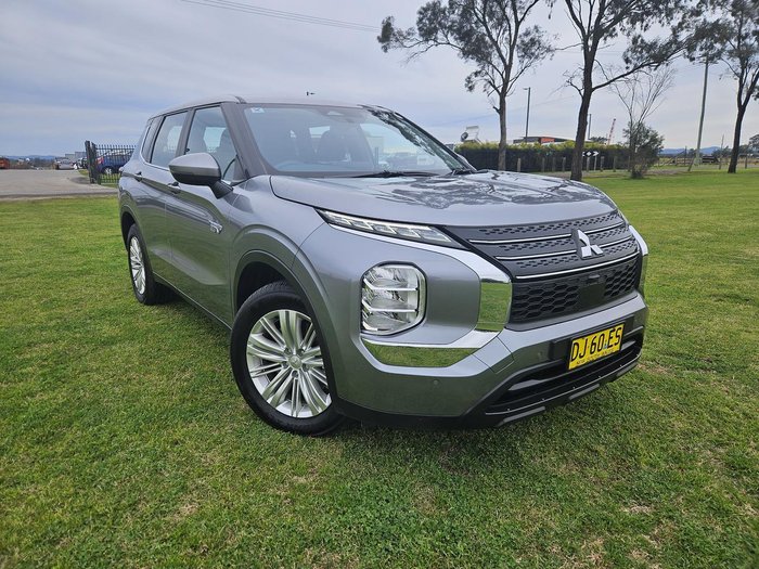 2023 Mitsubishi Outlander PHEV ES