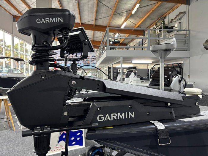 2025 QUINTREX 481 Hornet Pro