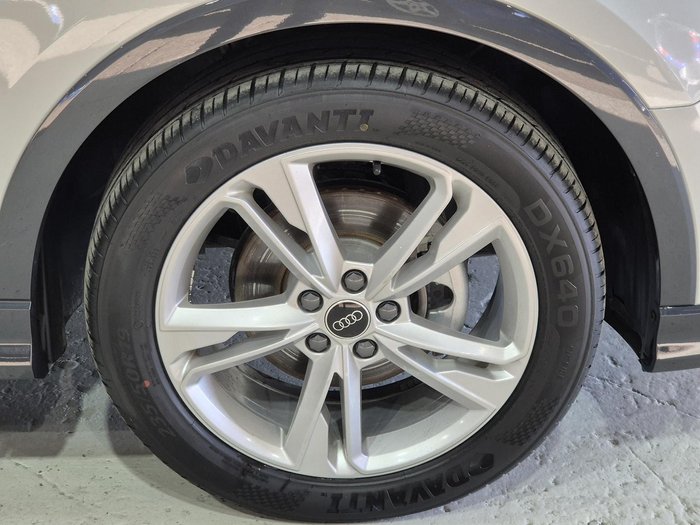 2023 Audi Q3 35 TFSI S line