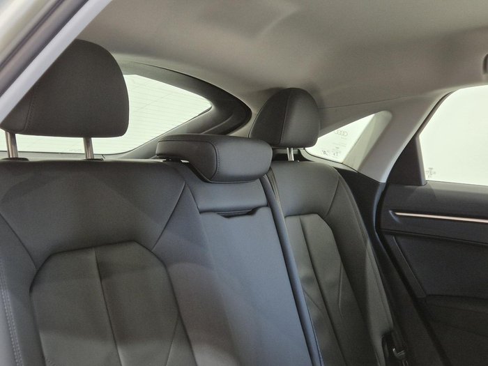 2023 Audi Q3 35 TFSI S line