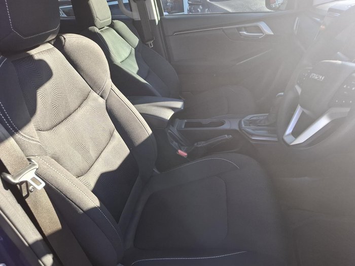 2022 Isuzu D-MAX LS-M