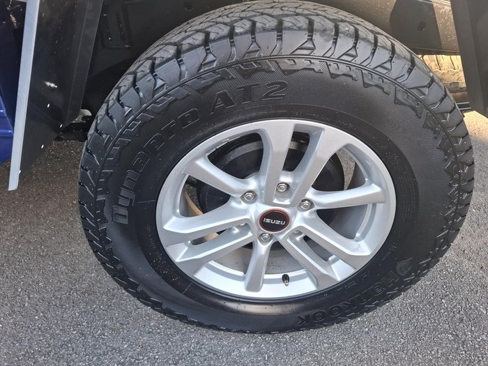 2022 Isuzu D-MAX LS-M
