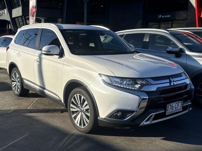 2021 Mitsubishi Outlander LS