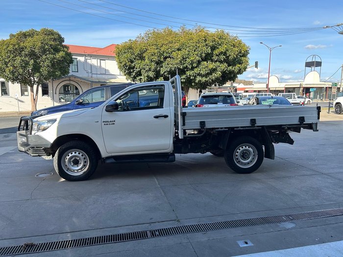 2019 Toyota Hilux SR