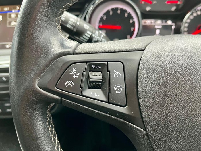2019 Holden Commodore LT