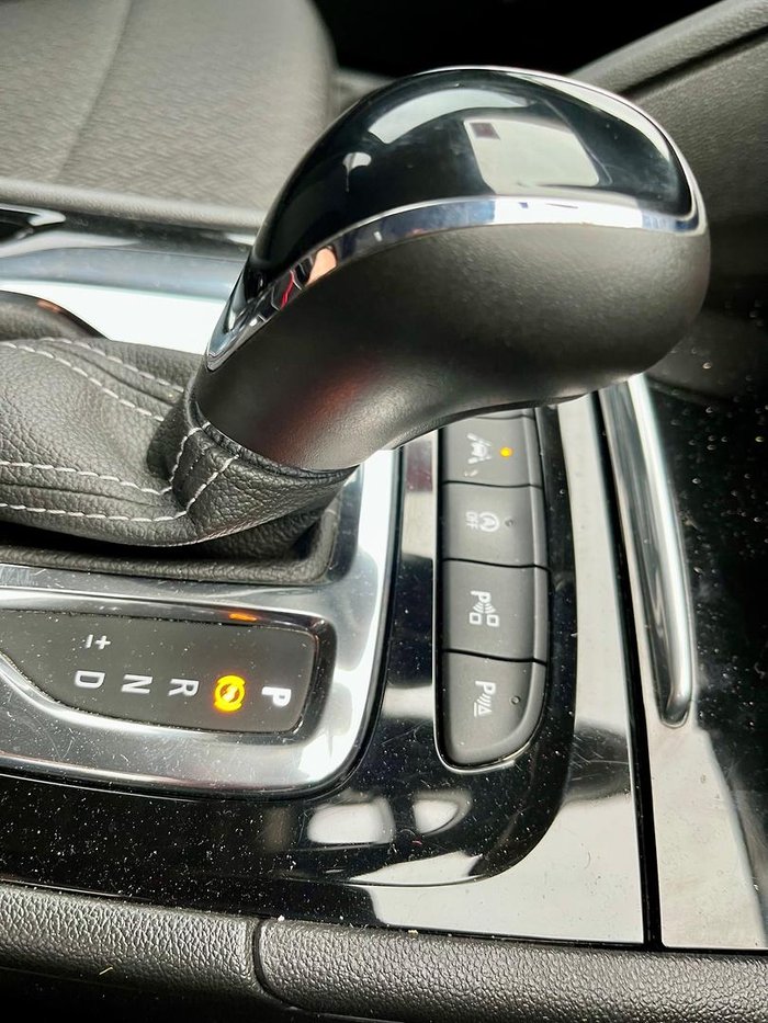 2019 Holden Commodore LT