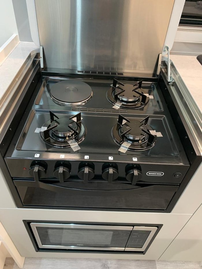 2025 Traveller Track 15'