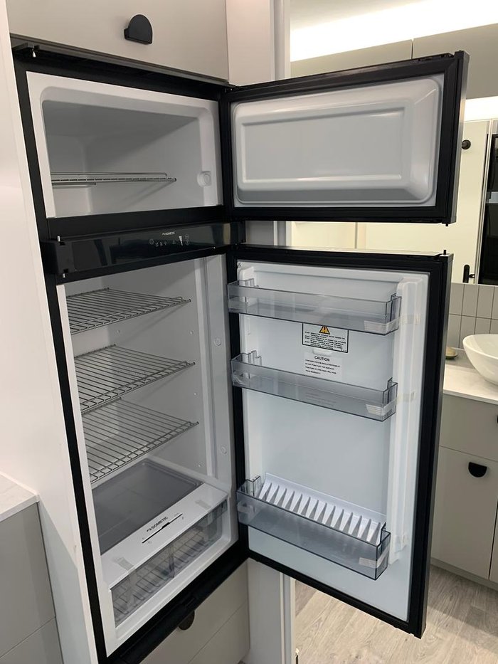 2025 Traveller Track 15'