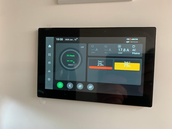 2025 Traveller Track 20'