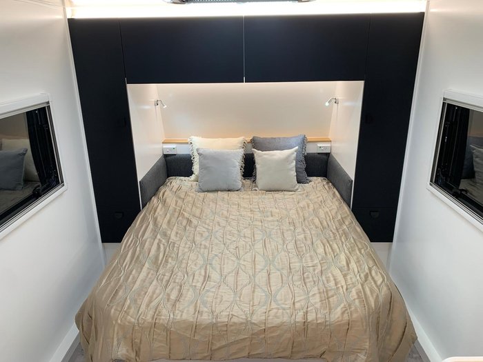 2025 Traveller Track 20'