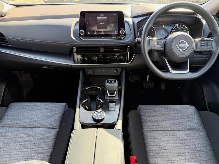 2025 Nissan X-TRAIL ST