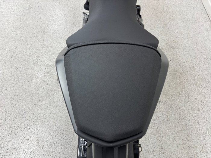 2025 Suzuki GSX-8S Black