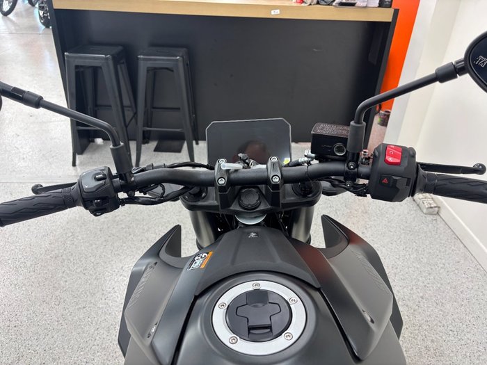 2025 Suzuki GSX-8S Black