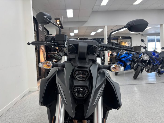 2025 Suzuki GSX-8S Black