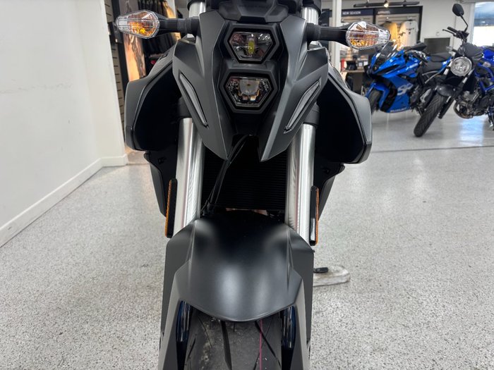 2025 Suzuki GSX-8S Black