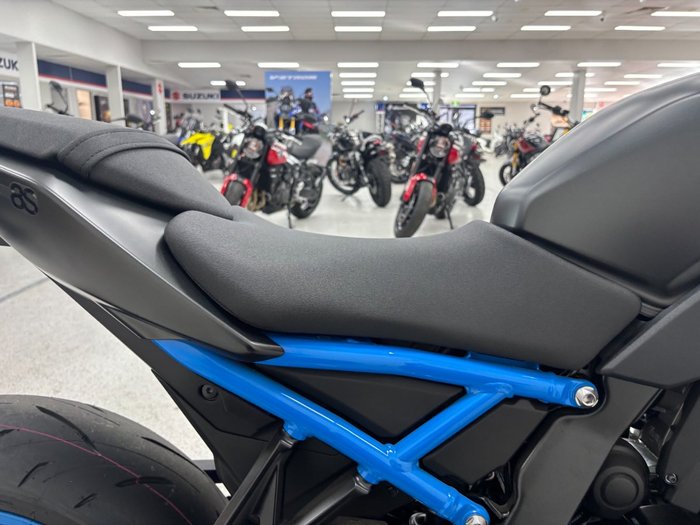 2025 Suzuki GSX-8S Black