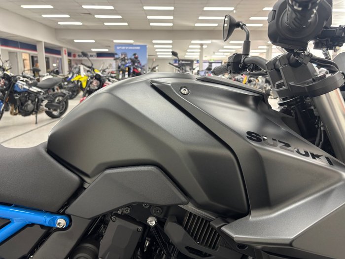 2025 Suzuki GSX-8S Black