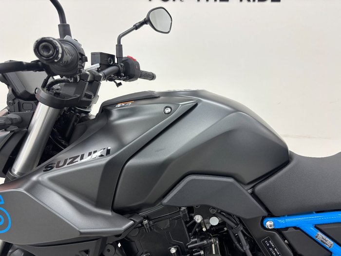 2025 Suzuki GSX-8S Black