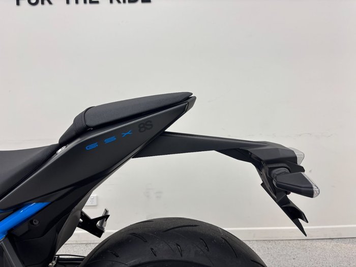 2025 Suzuki GSX-8S Black