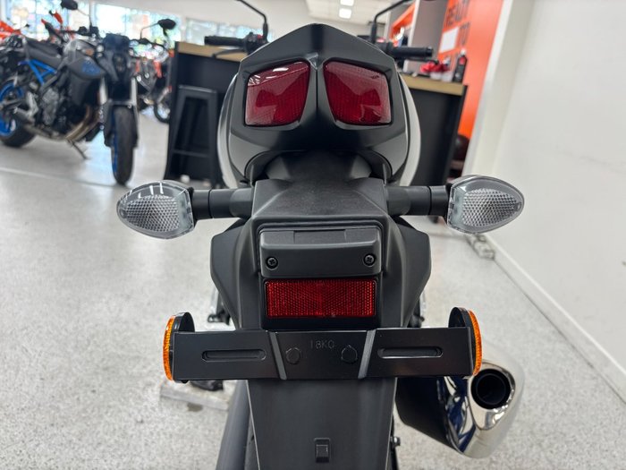 2025 Suzuki SV650 LAMS Blue