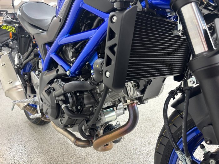 2025 Suzuki SV650 LAMS Blue