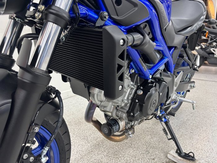 2025 Suzuki SV650 LAMS Blue