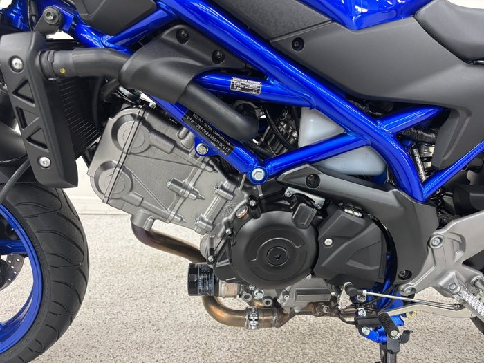 2025 Suzuki SV650 LAMS Blue