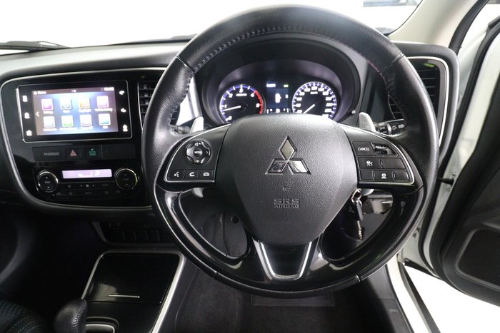 2016 Mitsubishi Outlander LS Safety Pack