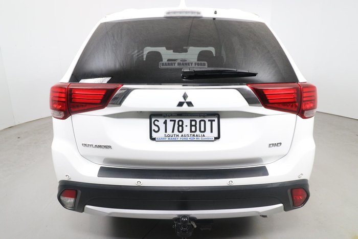 2016 Mitsubishi Outlander LS Safety Pack
