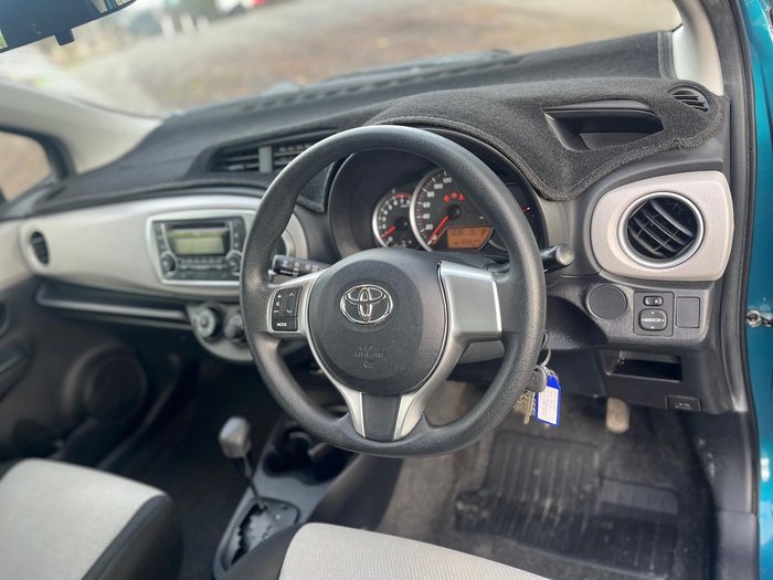 2013 Toyota Yaris YR