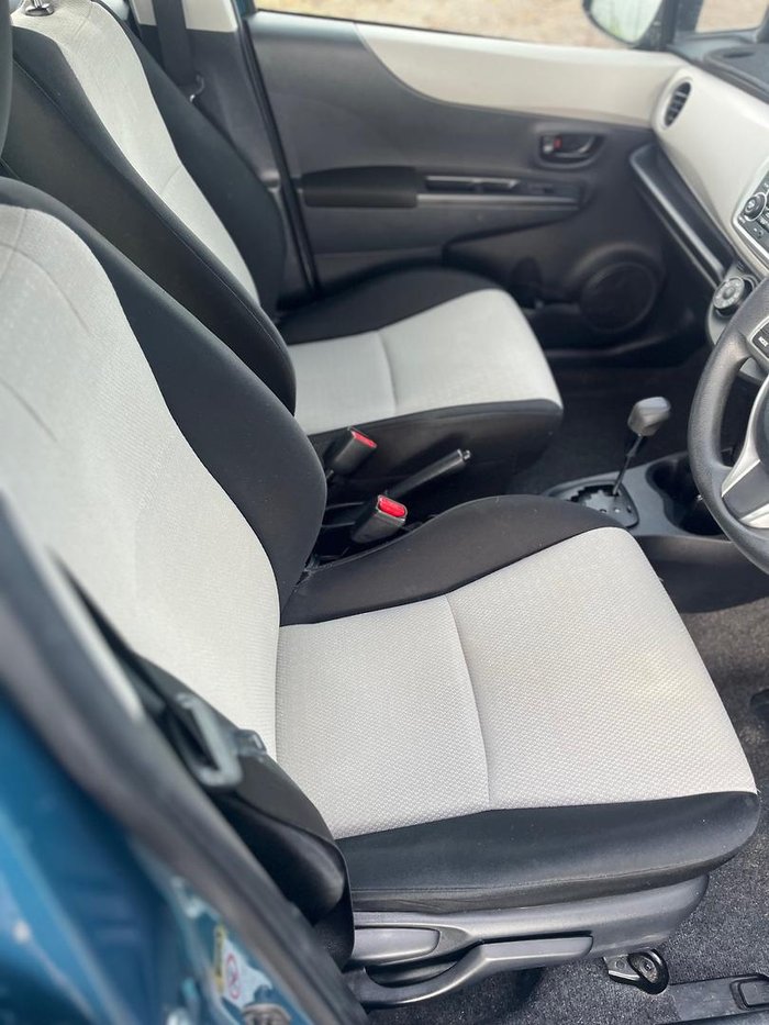 2013 Toyota Yaris YR