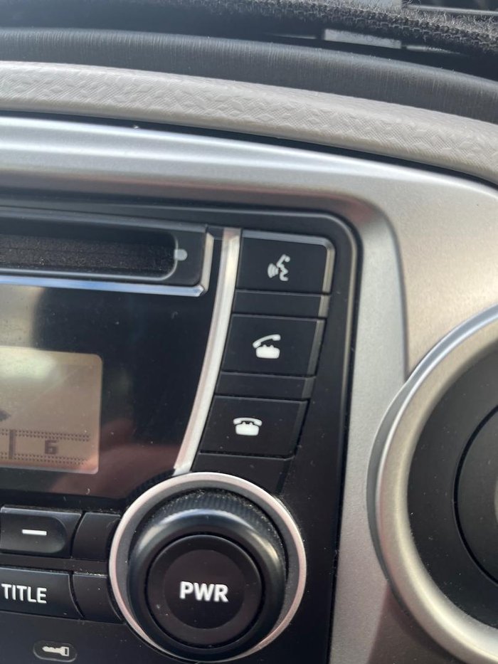 2013 Toyota Yaris YR