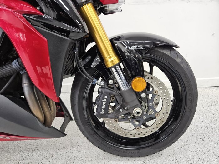 2015 Suzuki GSX-S1000 Red