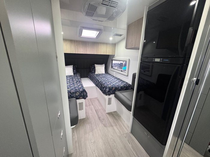 2025 Crusader My25 Gladiator Force 14'10Ft Off-Road 2 Berth Caravan