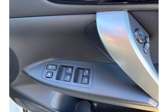 2024 Mitsubishi Eclipse Cross LS