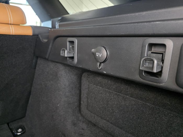 2017 Land Rover Range Rover Velar D240 R-Dynamic SE L560 MY18 AWD Kaikoura Stone