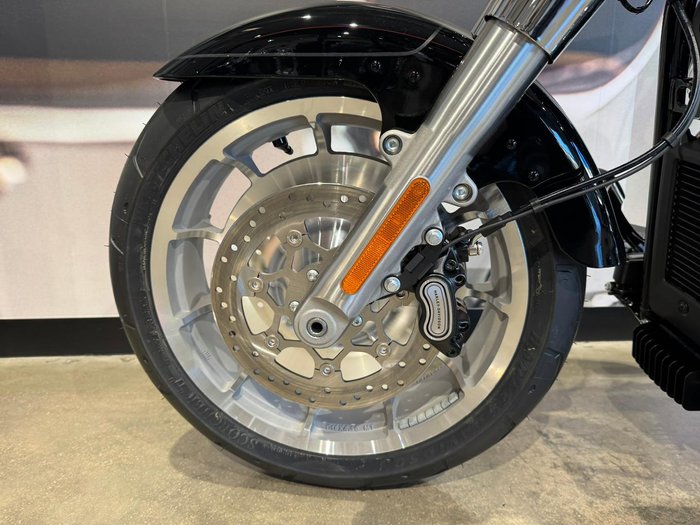 2025 Harley-Davidson Fat Boy 117 (FLFB) Softail Black