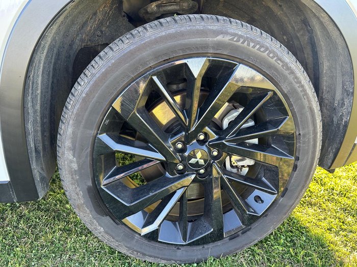2024 Mitsubishi Outlander Black Edition
