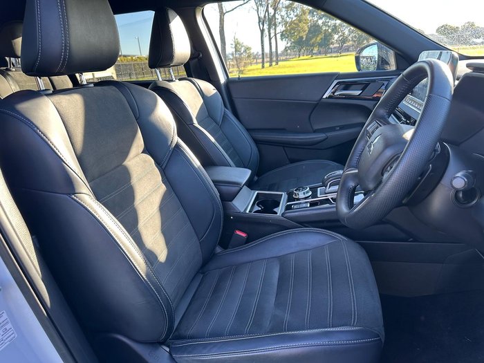 2024 Mitsubishi Outlander Black Edition