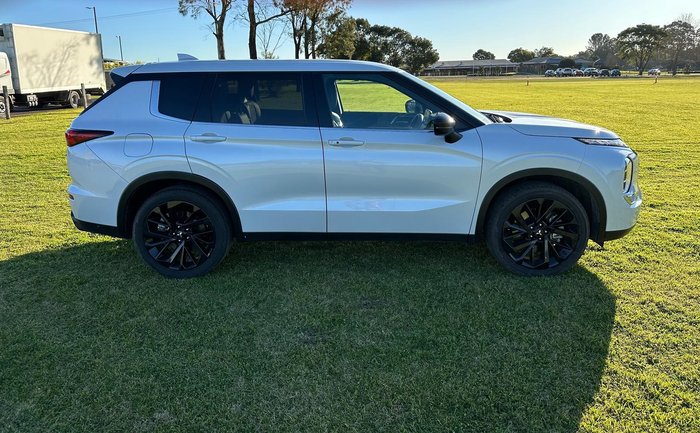 2024 Mitsubishi Outlander Black Edition ZM MY24 White Diamond