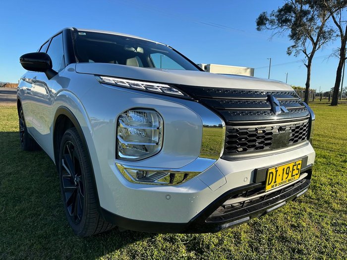 2024 Mitsubishi Outlander Black Edition ZM MY24 White Diamond