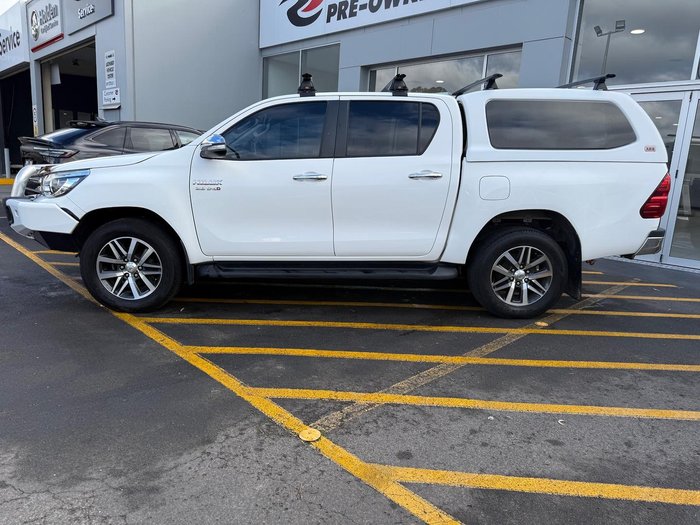 2016 Toyota Hilux SR5