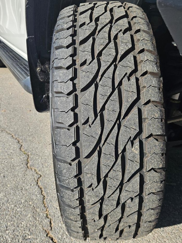 2019 Toyota Hilux SR
