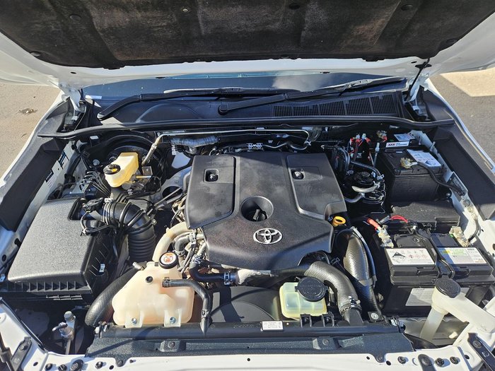 2019 Toyota Hilux SR
